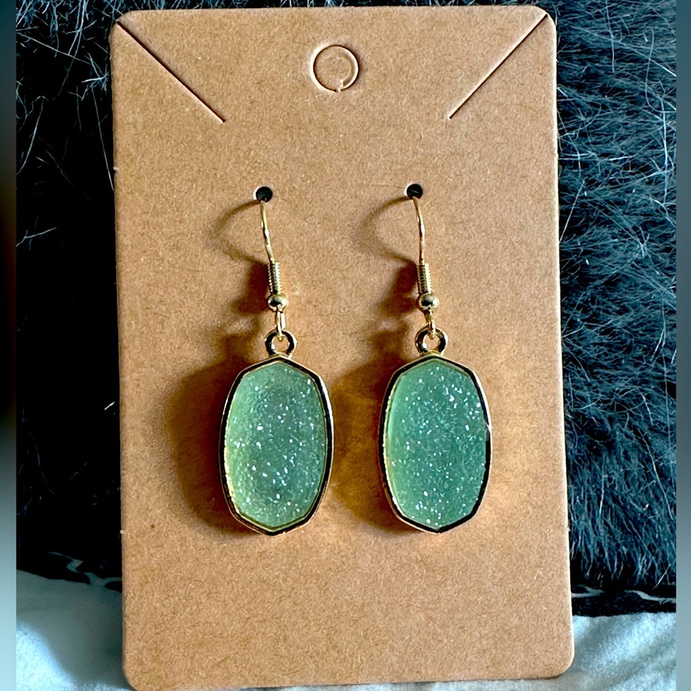 Fashion earrings druzy style dangle and sparkle